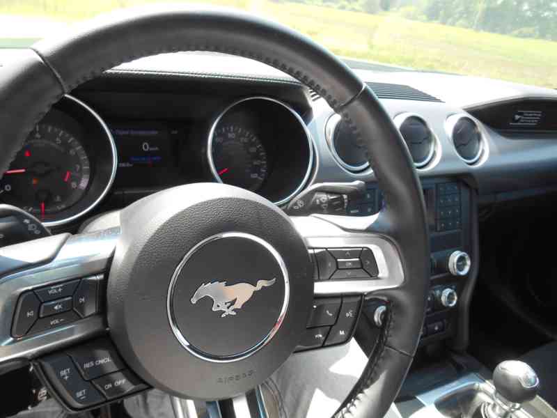 FORG MUSTANG GT 5,0 ROUSH  SUPERCHARGED 559KW 2020 - foto 20