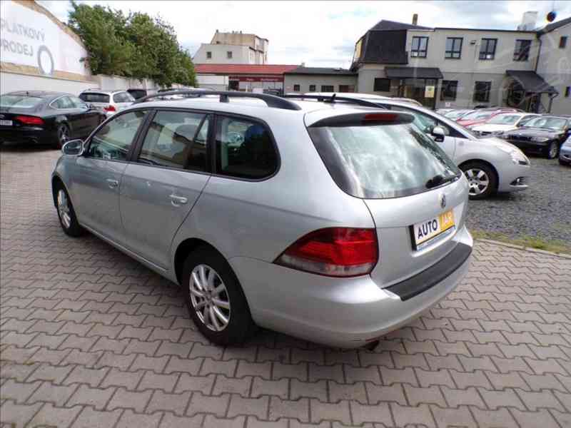 Volkswagen Golf 1,6 TDI - foto 3