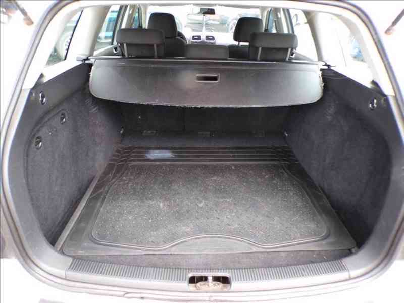 Volkswagen Golf 1,6 TDI - foto 9