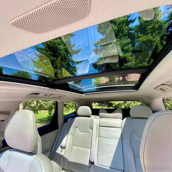 Volvo XC60 T6 Inscription – top stav - foto 18