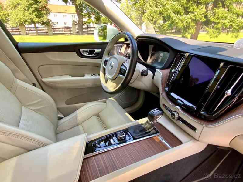 Volvo XC60 T6 Inscription – top stav - foto 3