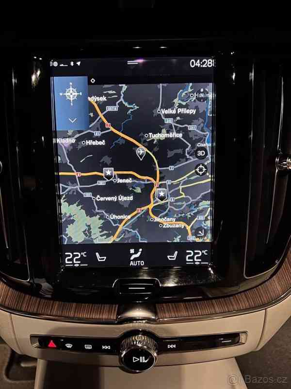 Volvo XC60 T6 Inscription – top stav - foto 11