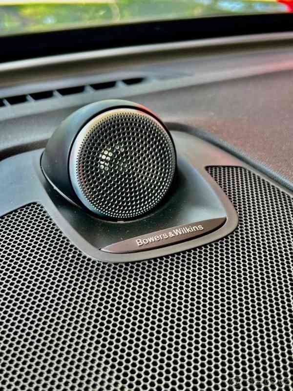 Volvo XC60 T6 Inscription – top stav - foto 9