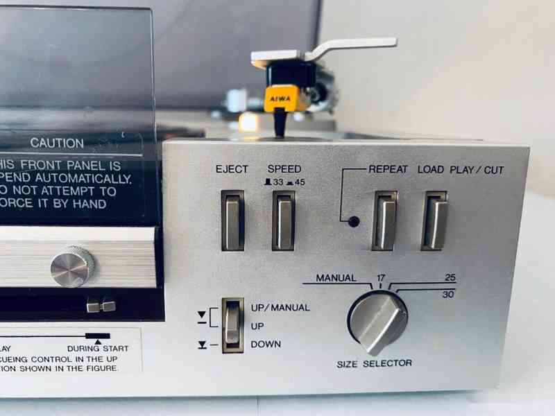 Full automatic gramofon Aiwa D 50, rok 1981 - foto 6