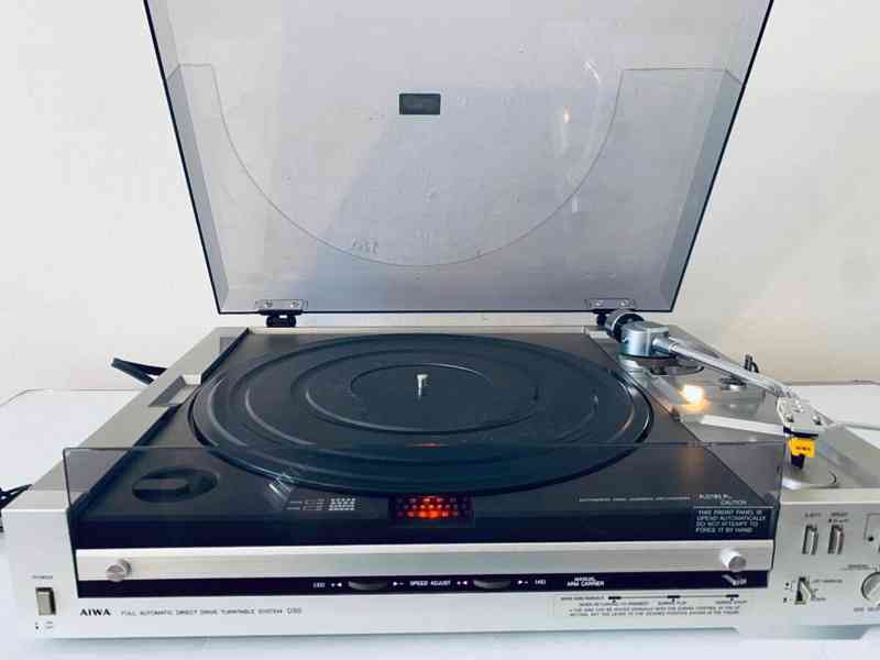 Full automatic gramofon Aiwa D 50, rok 1981 - foto 2