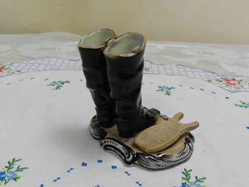 Figurální porcelánové Škrtátko Boty Čechy 19st.  - foto 4