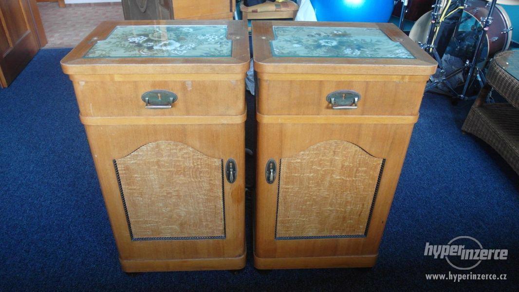 Sada používaného starožitného nábytku - foto 5