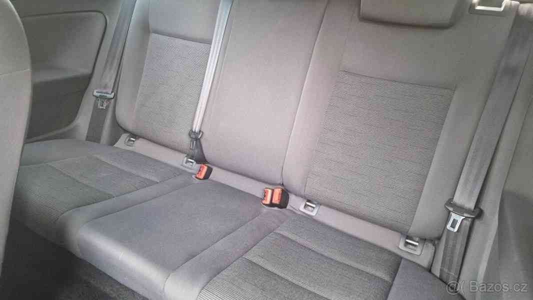 Volkswagen Golf 1,4   5 - foto 7