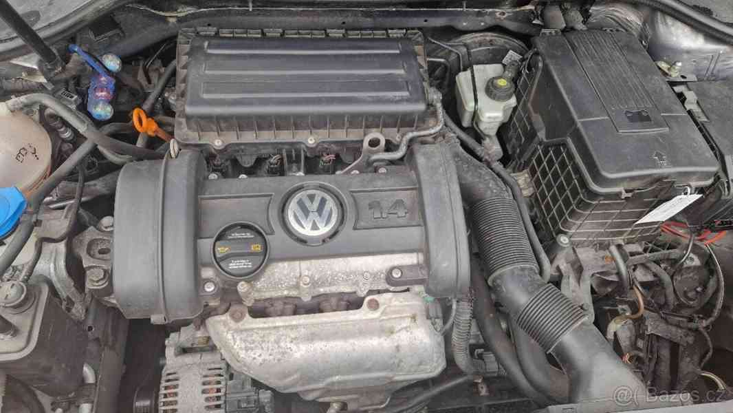 Volkswagen Golf 1,4   5 - foto 3
