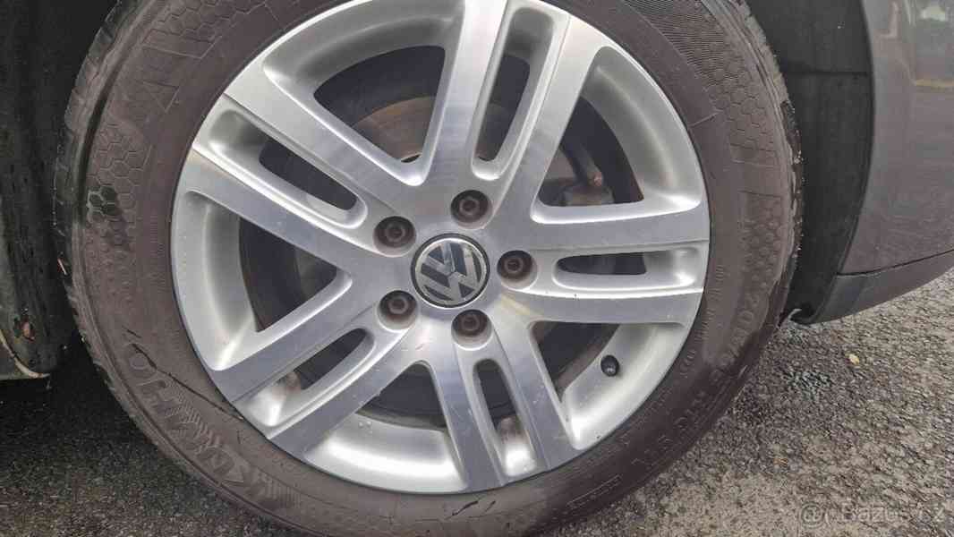 Volkswagen Golf 1,4   5 - foto 8