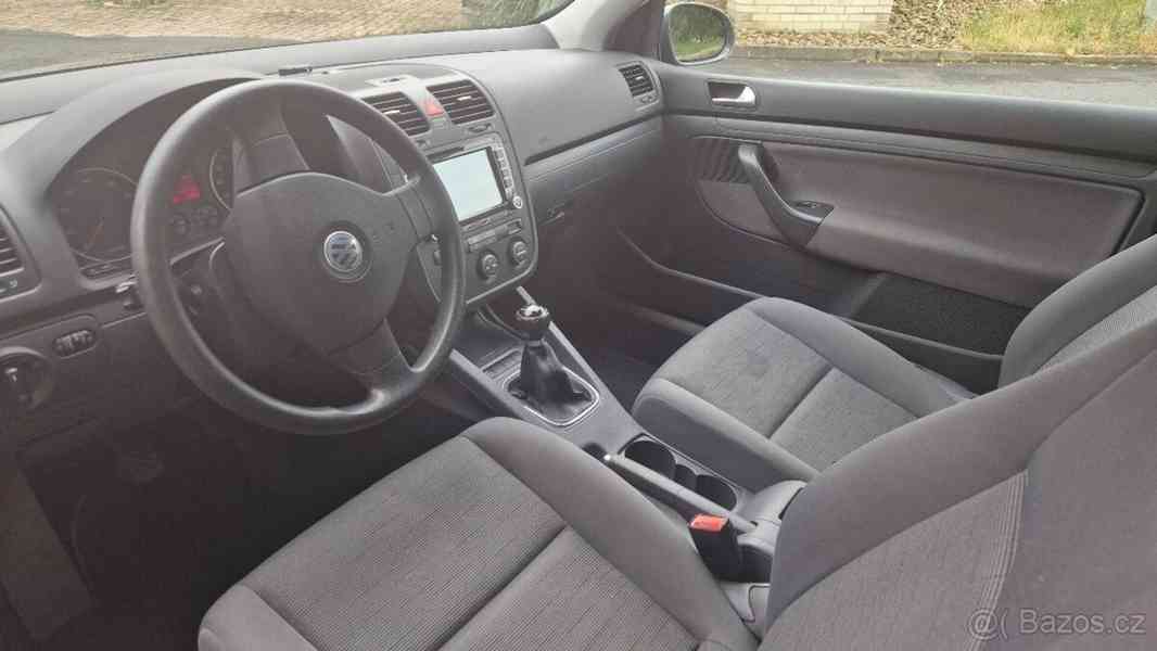 Volkswagen Golf 1,4   5 - foto 9