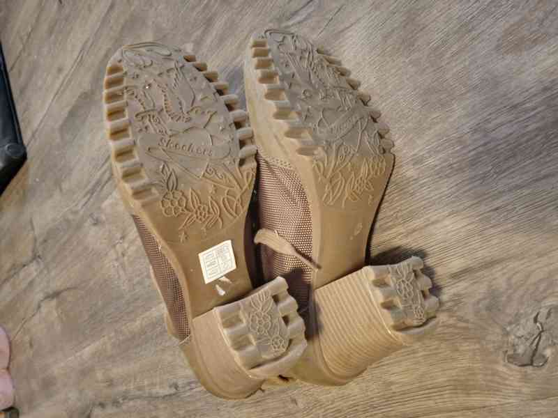  Krásné kotníčkové boty SKECHERS - foto 2