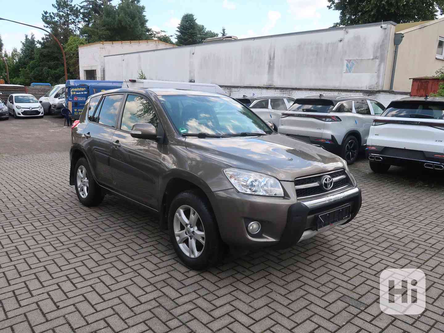 Toyota RAV4 Sol 2,0i benzín 116kw - foto 1