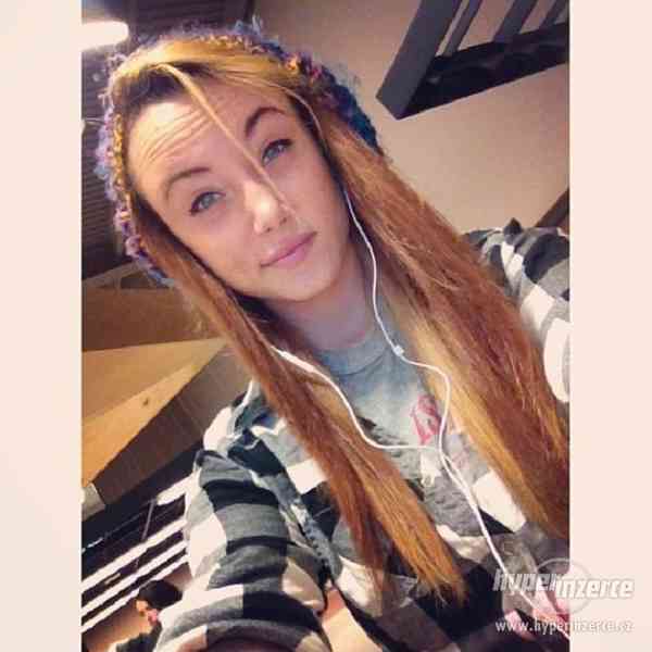 Obnošené kalhotky či nahá videa a fotky - foto 3