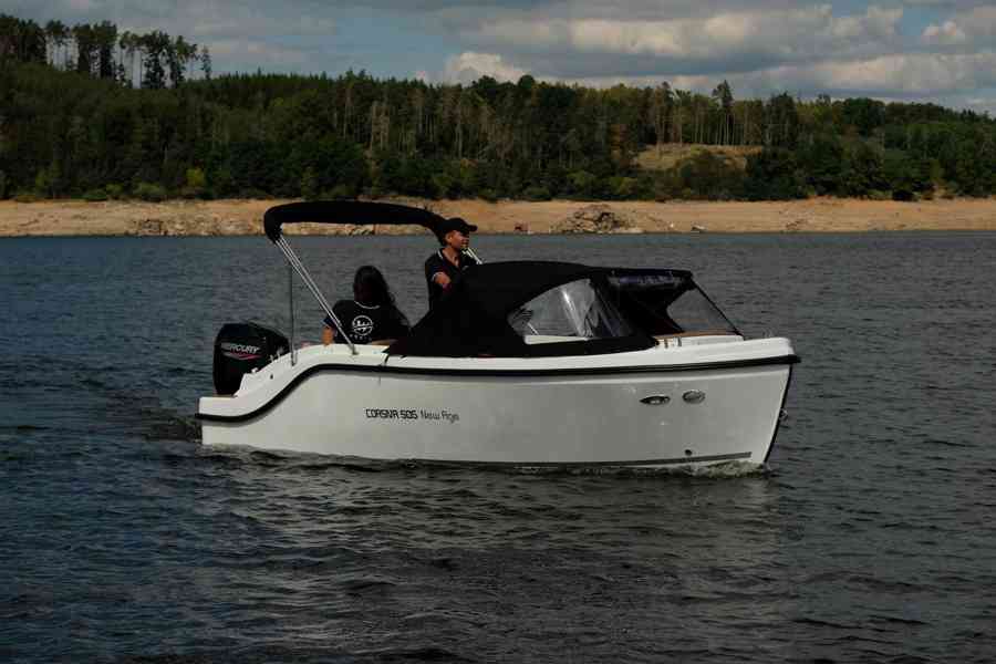 NOVÁ motor.loď Corsiva 505 New Age + Mercury F 60 - foto 7