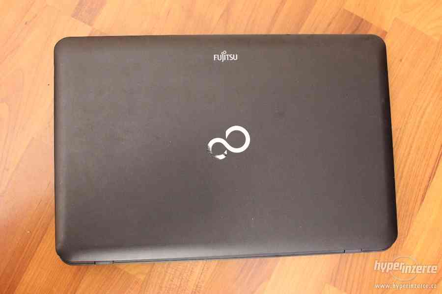 Inzerujeme notebook Fujitsu LIFEBOOK A531 - foto 8