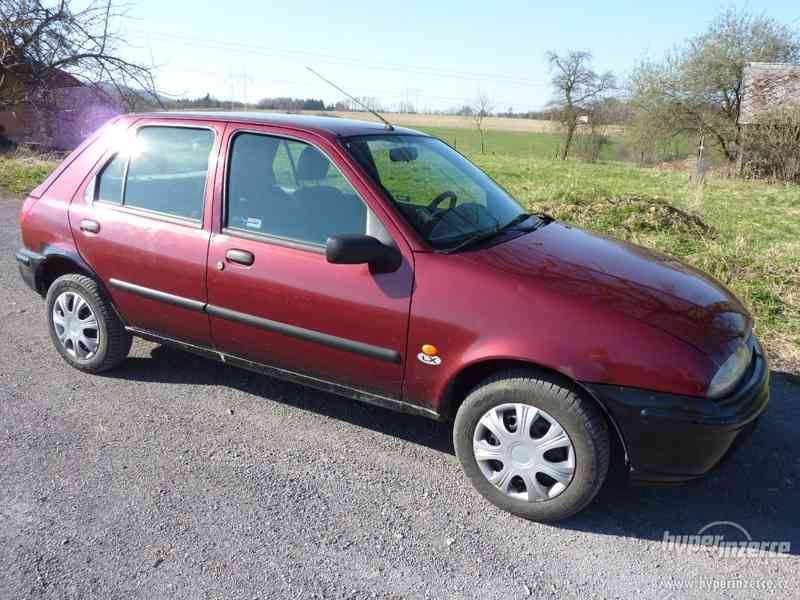 Mazda 121 - foto 1