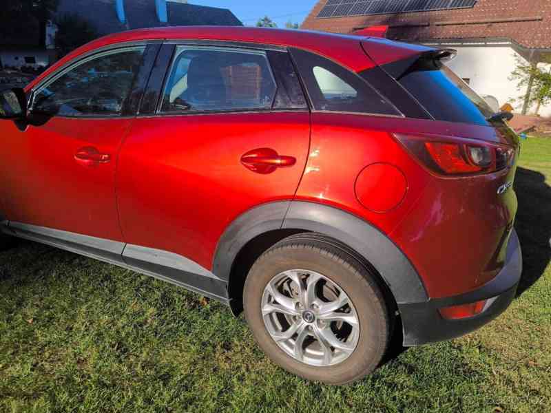 Mazda CX-3 2,0   -krásná červená - foto 3