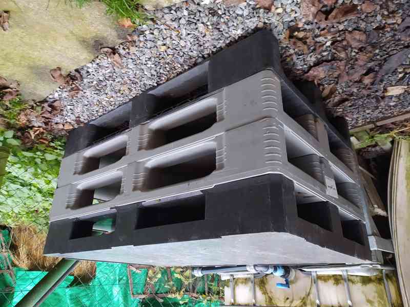 Plastové palety 120 x 80 cm - foto 2