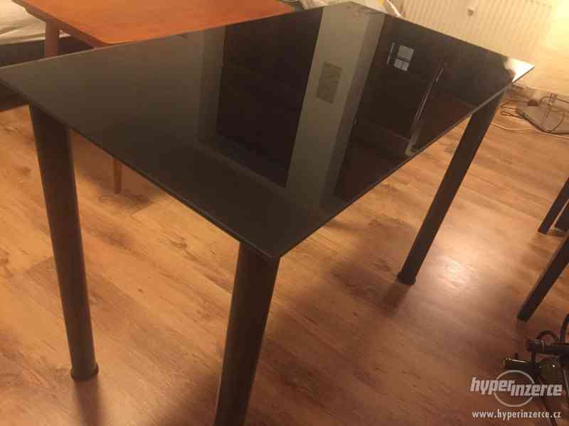 Psací stůl Ikea Glasholm černé sklo - foto 1