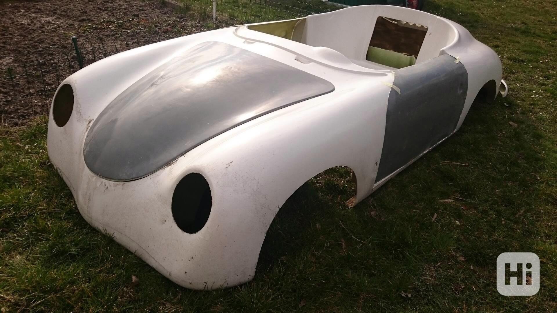 Karoserie a rám Porsche 356B - foto 1