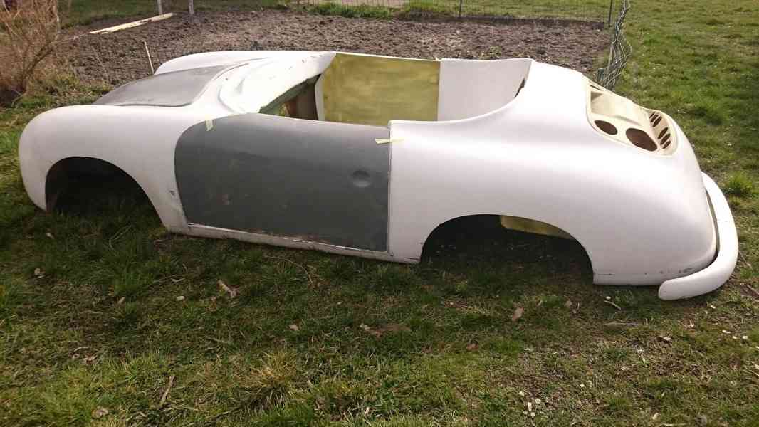 Karoserie a rám Porsche 356B - foto 2