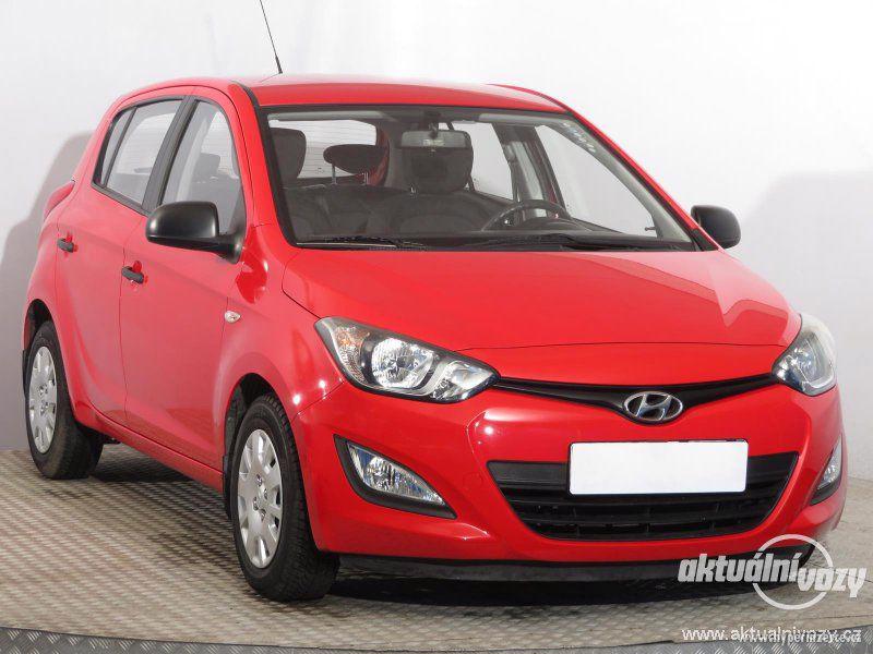 Hyundai i20 1.2, benzín, r.v. 2013 - foto 1