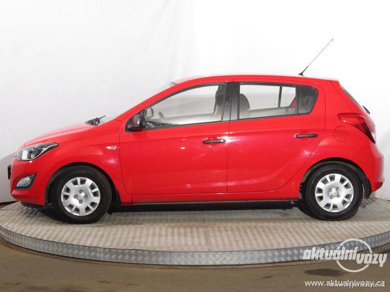 Hyundai i20 1.2, benzín, r.v. 2013 - foto 5