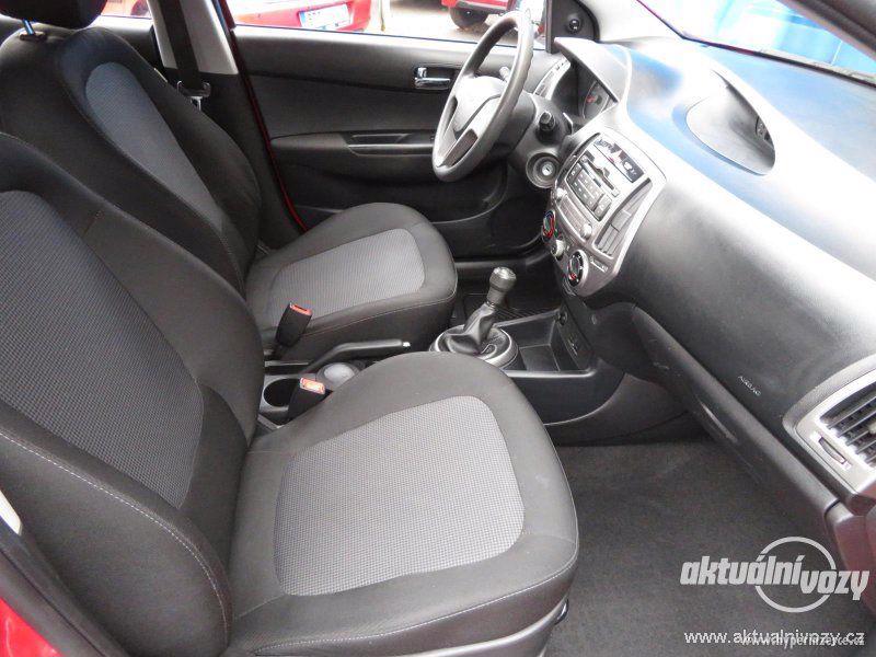 Hyundai i20 1.2, benzín, r.v. 2013 - foto 7