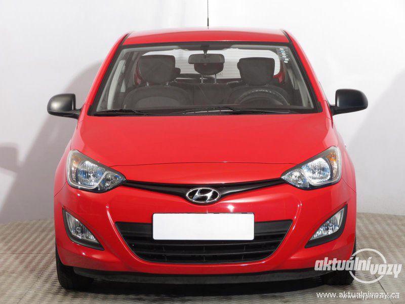 Hyundai i20 1.2, benzín, r.v. 2013 - foto 16