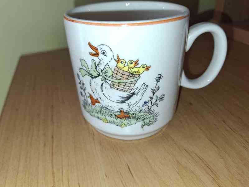 Retro čajové hrnky + dětský hrnek - foto 2