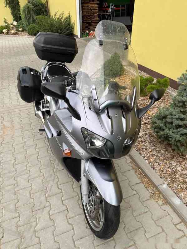 Yamaha FJR 1300 - foto 5