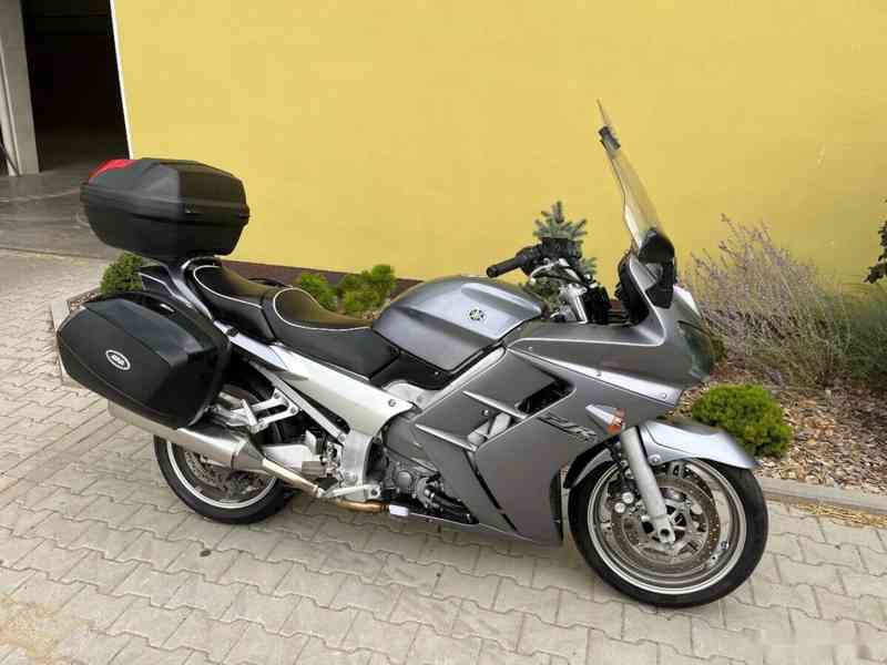 Yamaha FJR 1300 - foto 2