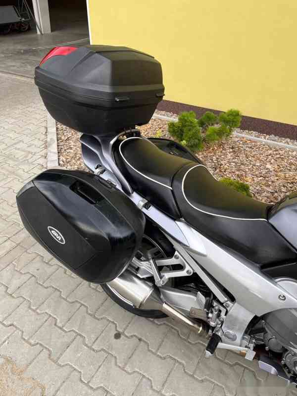 Yamaha FJR 1300 - foto 6
