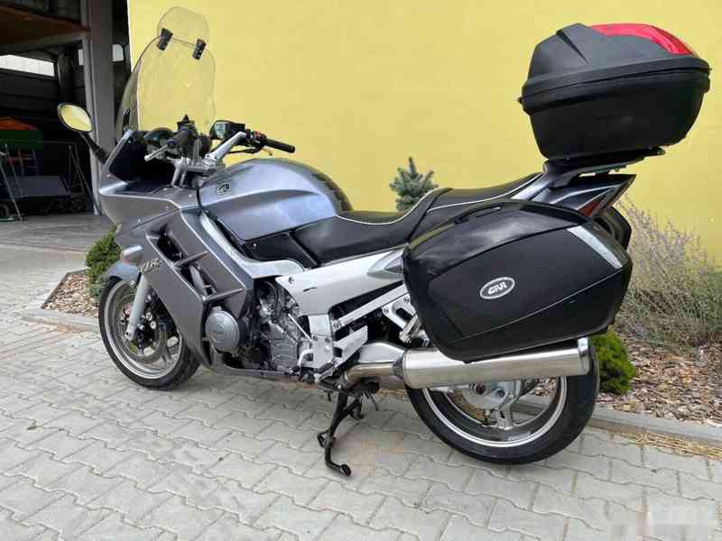 Yamaha FJR 1300 - foto 16