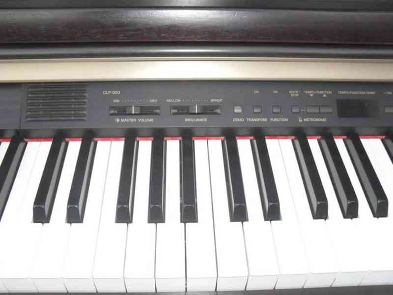 Digitální piano Yamaha Clavinova CLP 950 - foto 4