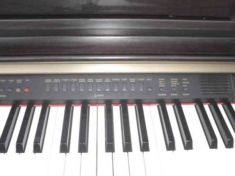 Digitální piano Yamaha Clavinova CLP 950 - foto 6