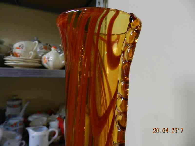 Hezká oranžová Váza Ambrové sklo F. Koudelka - foto 5