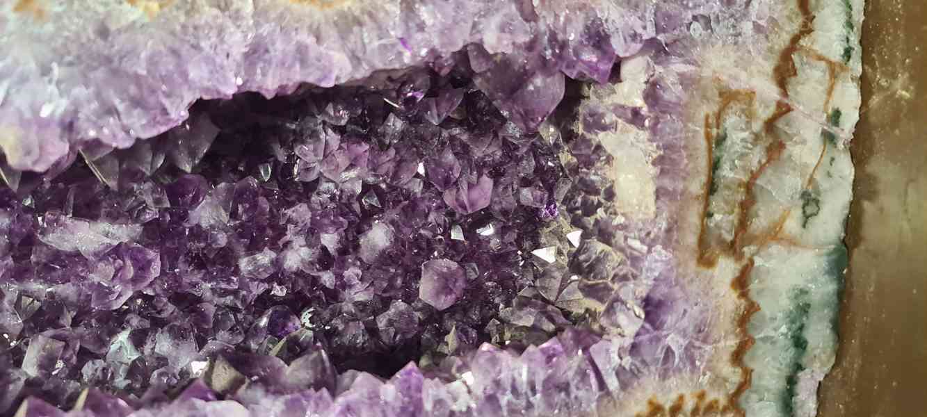 Výjimečné solitéry sesterských drúz - ametystových minerálů - foto 4