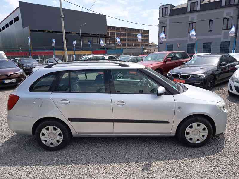 ŠKODA Fabia Combi 1,4i16V Ambiente ASR - foto 8