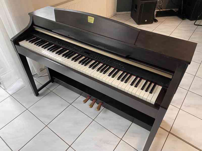 Digitální piano Clavinova CLP 370