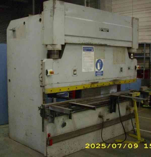 Použitý ohraňovací lis CTO 80/2500, r. v. 1990 - foto 2