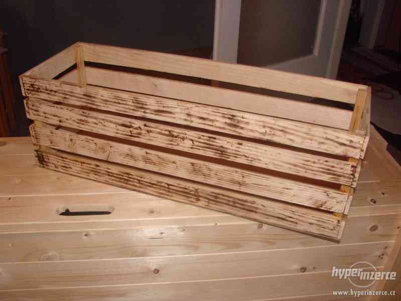stylová dřevěná ručně dělaná bedna - foto 6