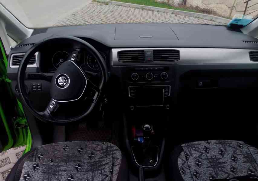 Volkswagen Caddy 2,0 TDI s plošinou pro vozíčkáře - foto 8