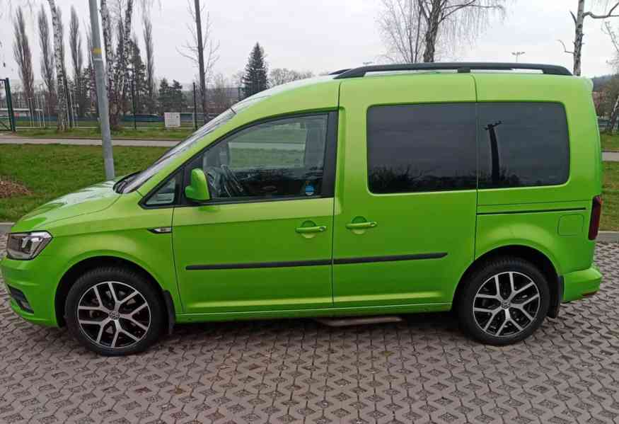 Volkswagen Caddy 2,0 TDI s plošinou pro vozíčkáře - foto 2