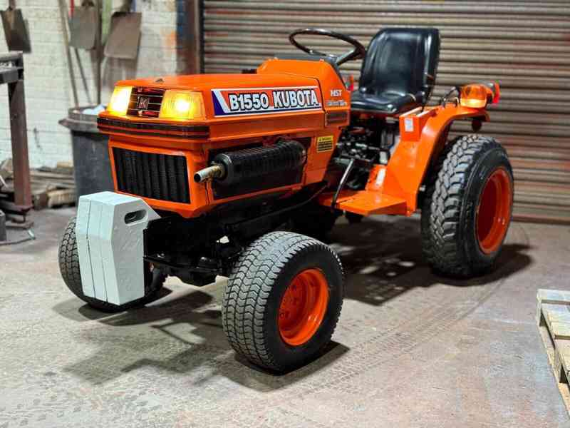 Traktor Kubota B1550 - foto 3