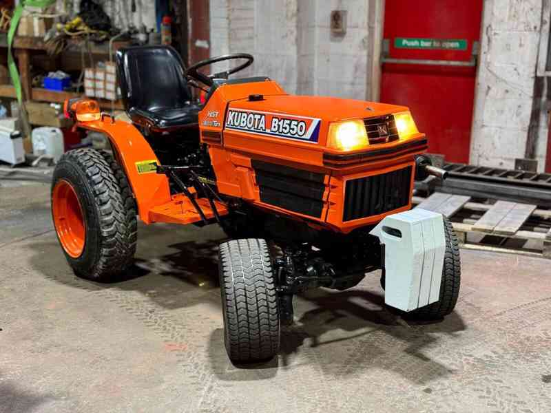 Traktor Kubota B1550 - foto 10