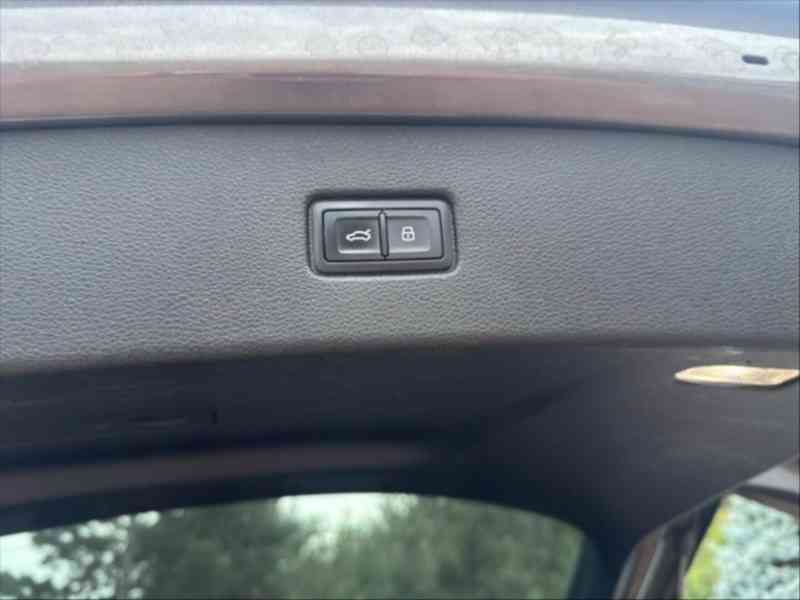 Audi Q7 3,0   TFSI 4x4 , 5/2016, odpočet DPH - foto 9