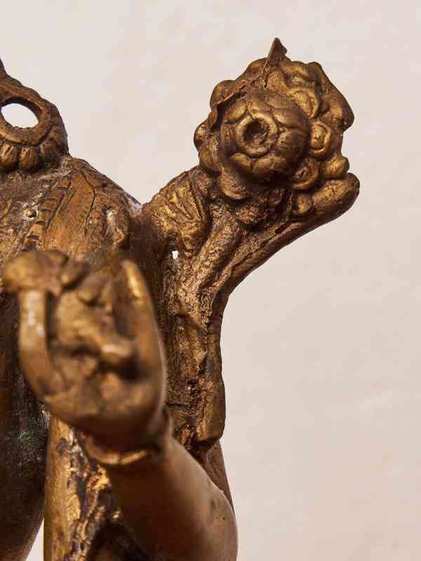Bronzová socha bodhisattvy Avalókitéšvary (Padmapáni) - foto 7
