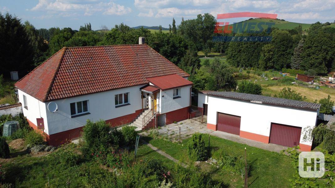 Prodej rodinného domu s garáží a zahradou v Dražovicích u Sušice - foto 30